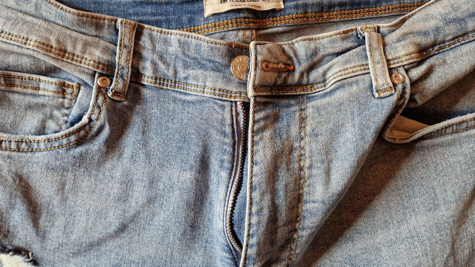 Pull&Bear Jeans: Jeans, PULL&BEAR, Grösse EUR 42, Carrot – Gebraucht aus Rickenbach LU von esmarti 2