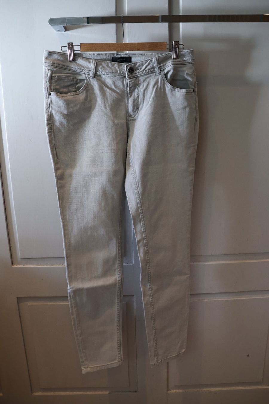 Comma Jeans: Helle Comma Jeans – Gebraucht aus Winterthur von jul_v9wx