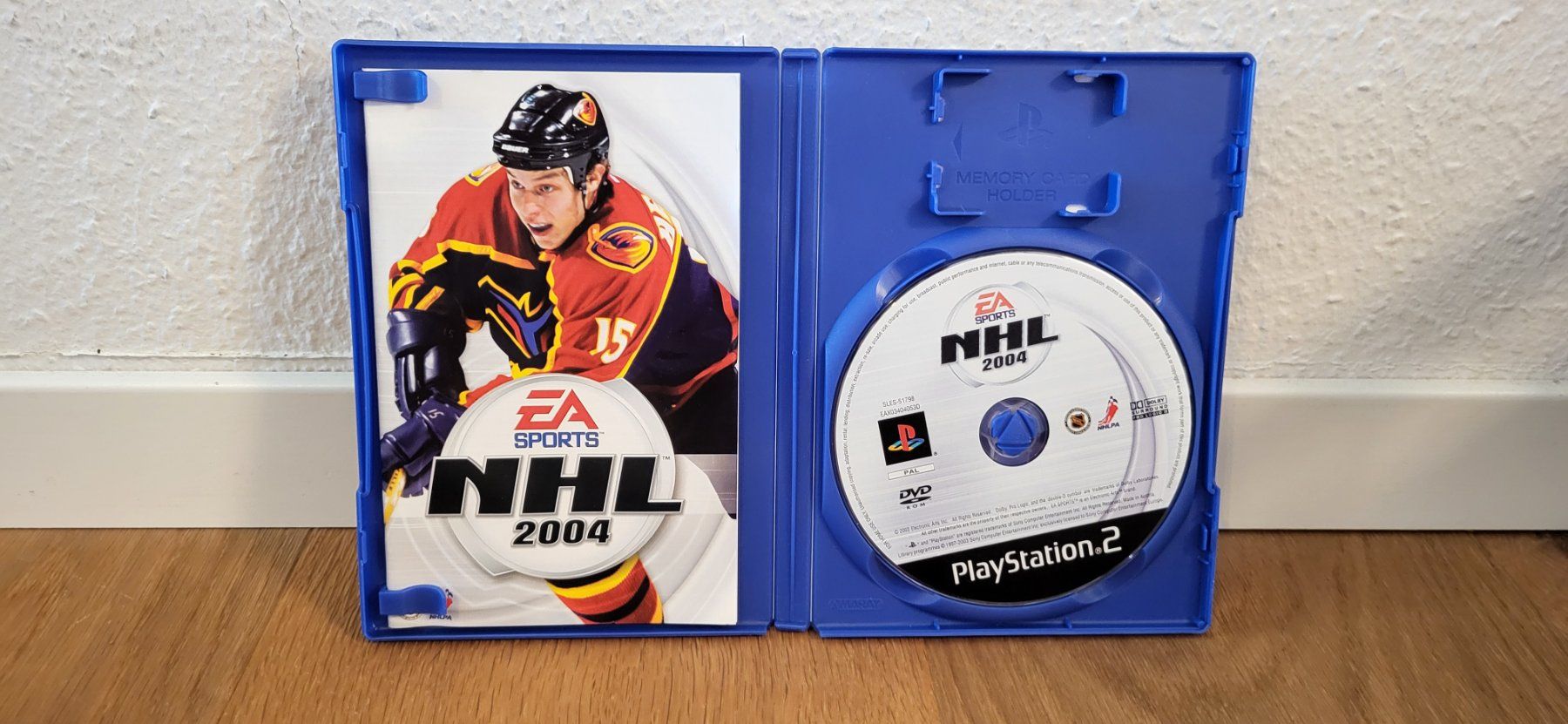 Sony Giochi: PS 2 - NHL 2004 – Usato da Münsingen venduto da DigitaleSpielecke 2