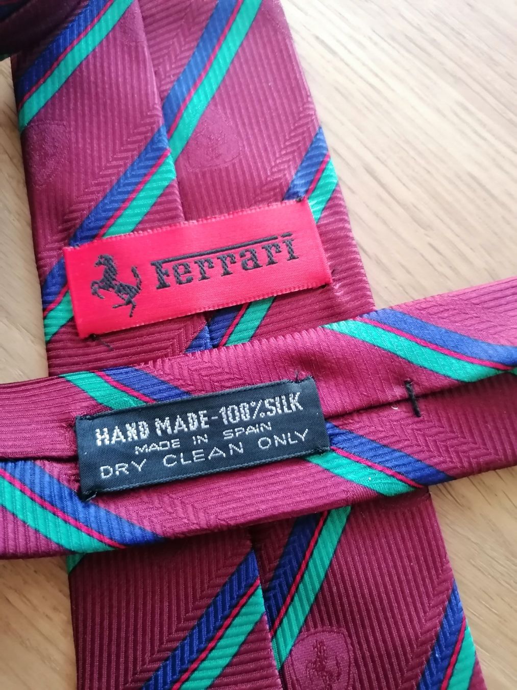 Cravatte: Ferrari Krawatte 100% Seide - Nr.144 – Usato da Basel venduto da vintagecollector 2