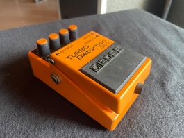 Boss DS-2 Turbo Distortion  effekt pedal
