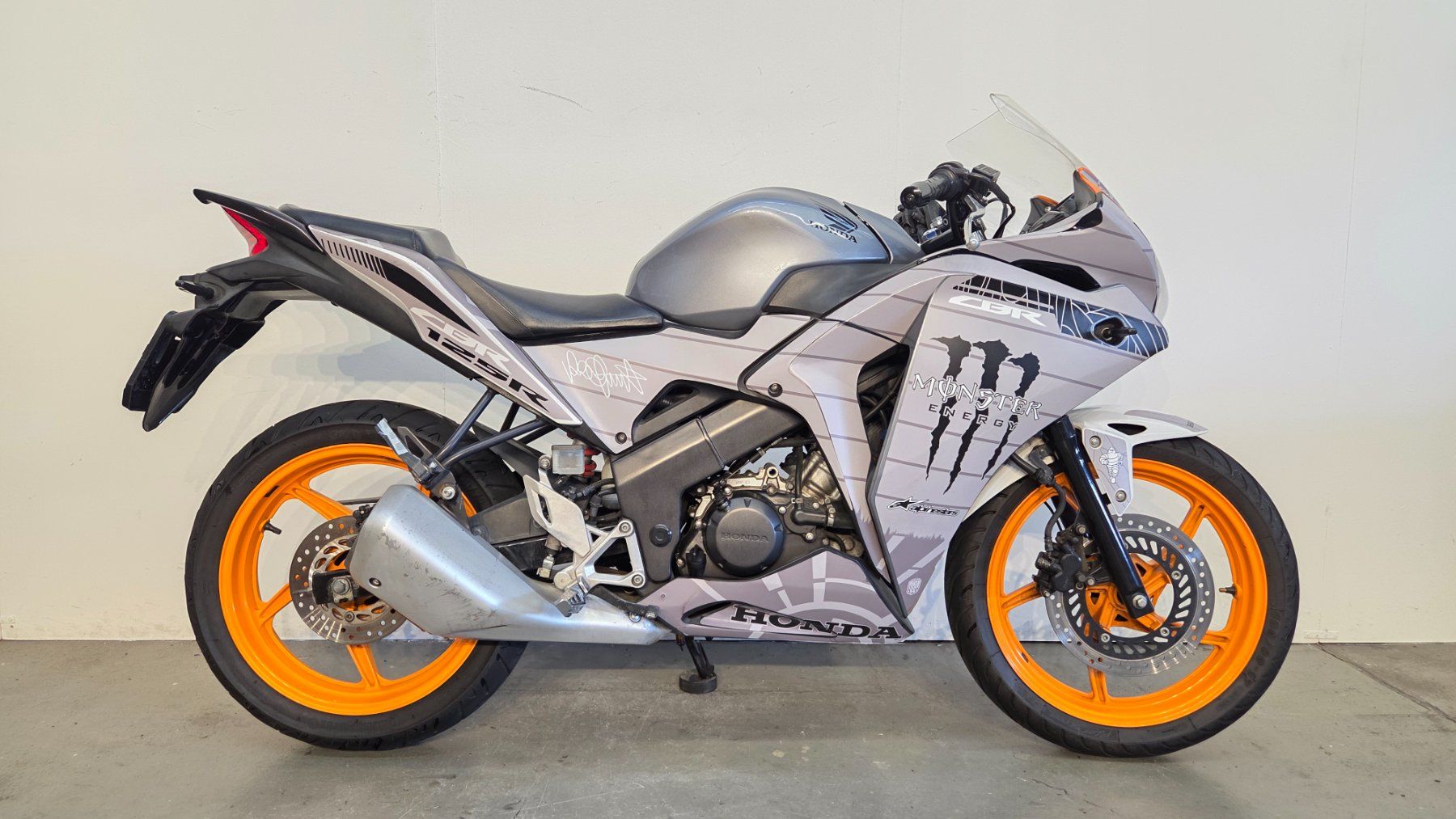 Honda Strada: Honda CBR 125 R – Usato da Tägerschen venduto da Moto-Welt