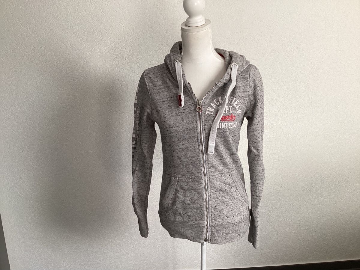 Superdry Jacken: Superdry Jäckli/ Jacke Pullover Gr. S grau one size – Gebraucht aus Homberg b. Thun von Homata