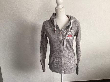 Superdry Jäckli/ Jacke Pullover Gr. S grau one size