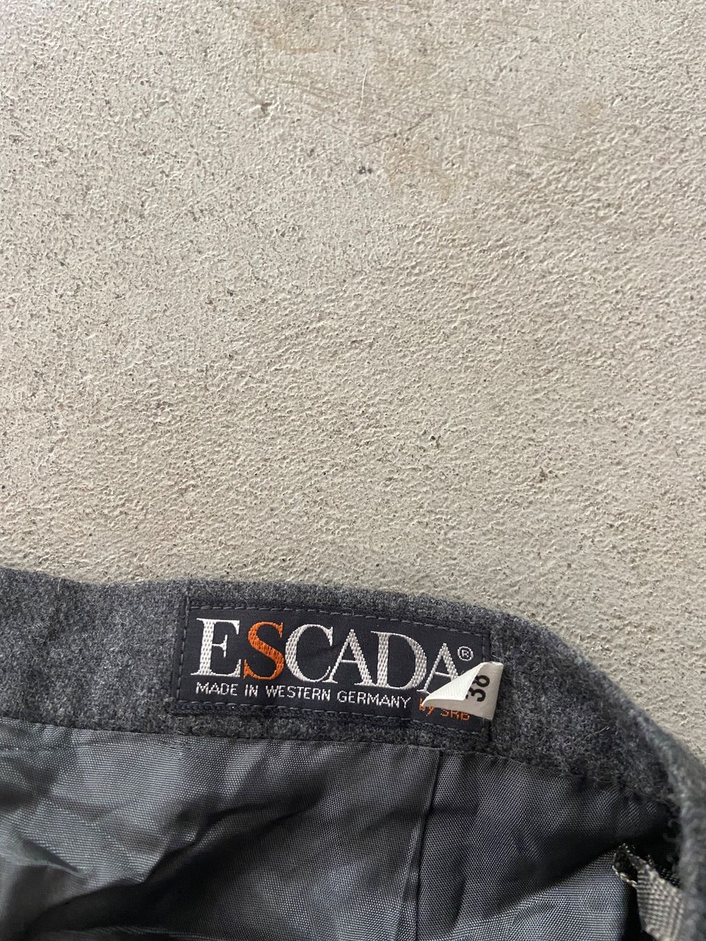 Escada Gonne: Escada Vintage Rock – Nuovo (secondo la descrizione) da Zürich venduto da Eves.vintage.element 3
