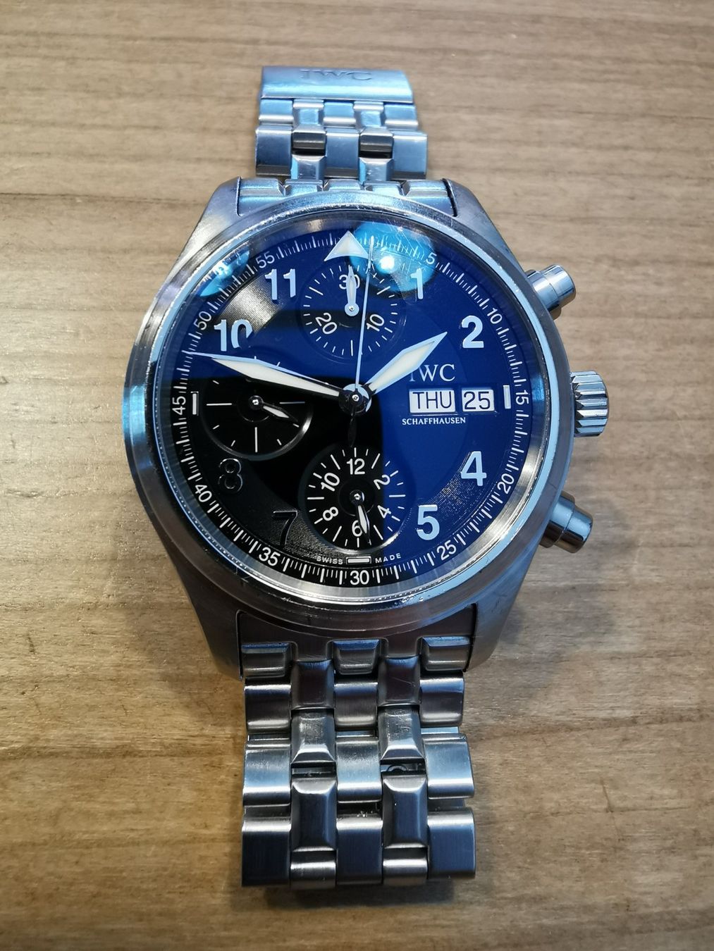 IWC Uhren: IWC Fliegeruhr Spitfire Chronograph – Gebraucht aus Merenschwand von Tinko
