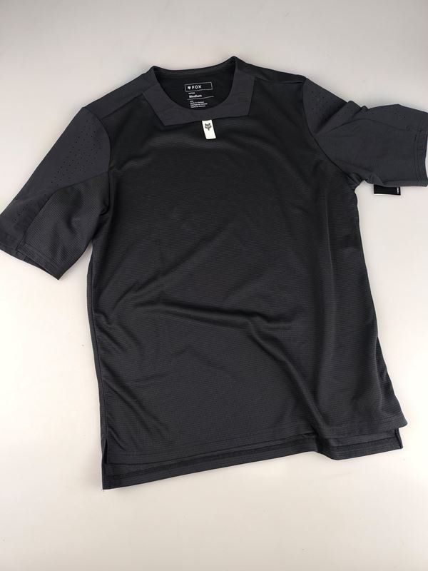 T-Shirts: FOX T-shirt – Gebraucht aus Rüti ZH von Restwert_Rueti_ZH