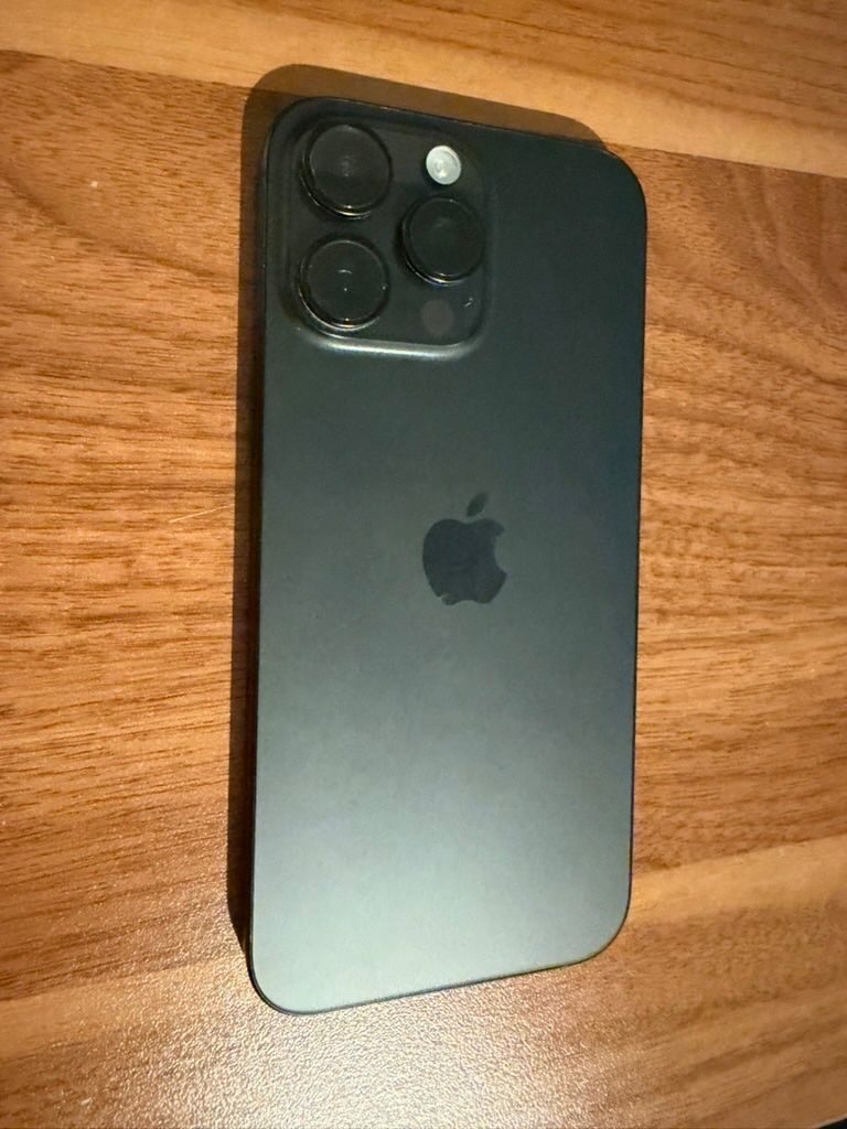 Apple Handys / Smartphones: Apple iPhone 16 Pro Max Black Titanium 512 GB Gebraucht OVP – Gebraucht aus Wallisellen von Hiltianer0 4