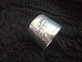 Rond de serviette Art Nouveau en argent massif