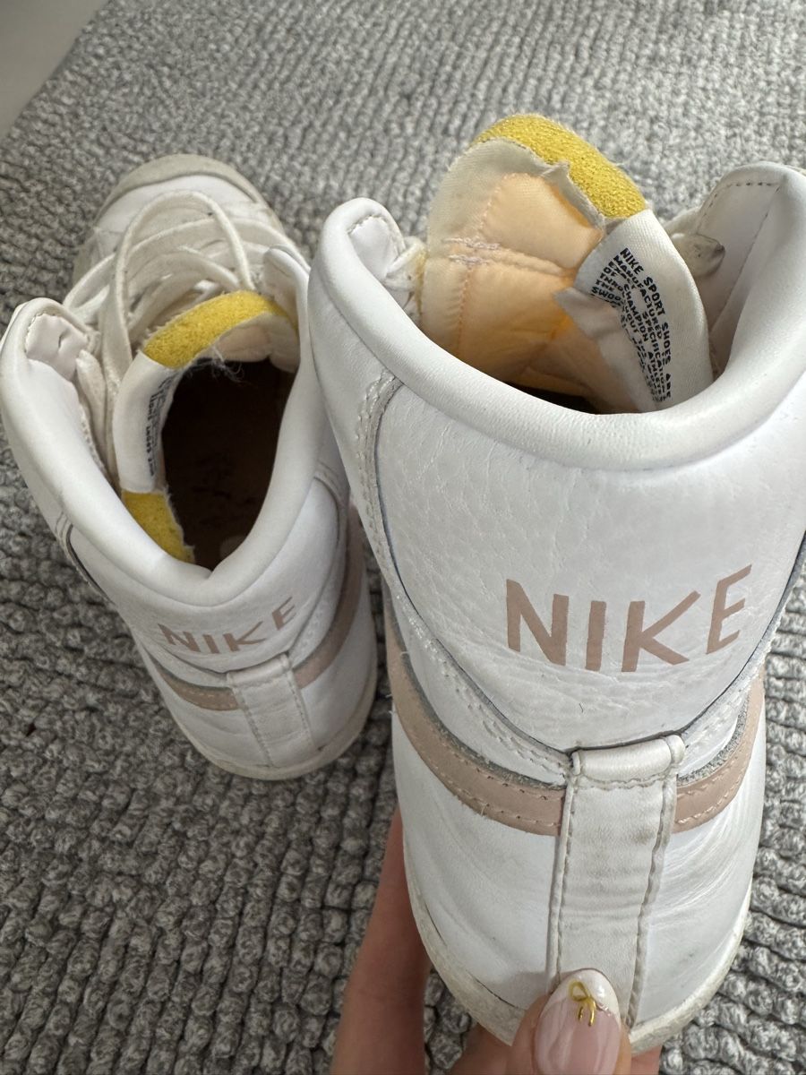Nike Scarpe da uomo: Nike Blazer Mid '77 Vintage Weiss Gr. 41 – Usato da Belp venduto da Secondhand11 2