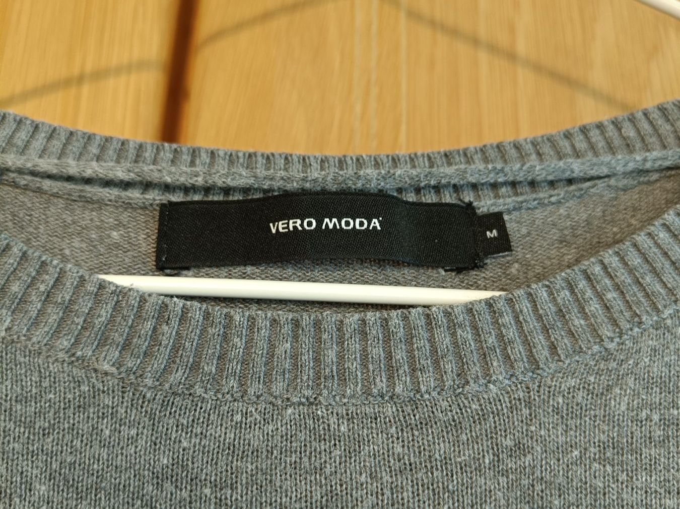 H&M Pullover & Sweatshirts: 2 Strickpullover Vero Moda & H&M – Gebraucht aus Zürich von Atelier.Second 2