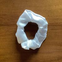 Seiden-Scrunchies