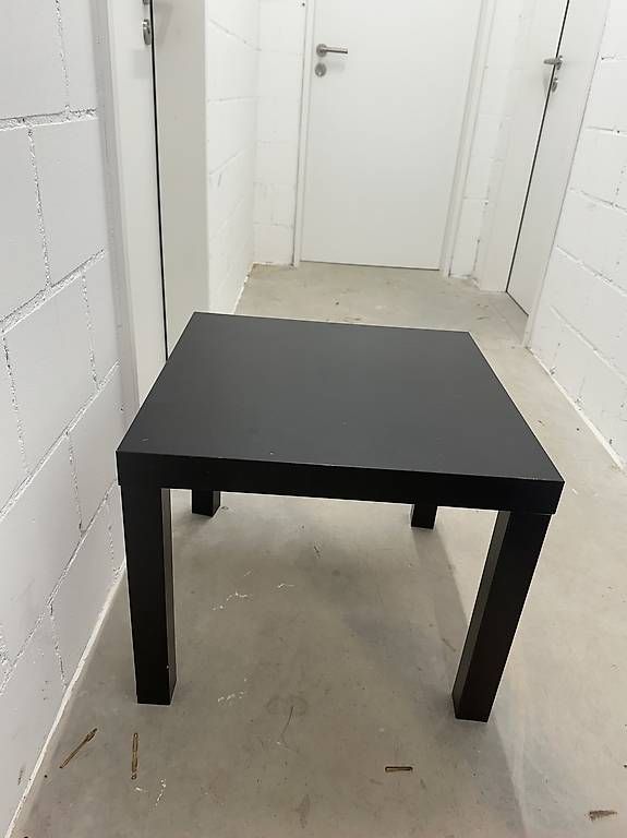 Tavoli: Ikea Tisch 55x55cm schwarz – Usato da Eiken venduto da Ardaakb27