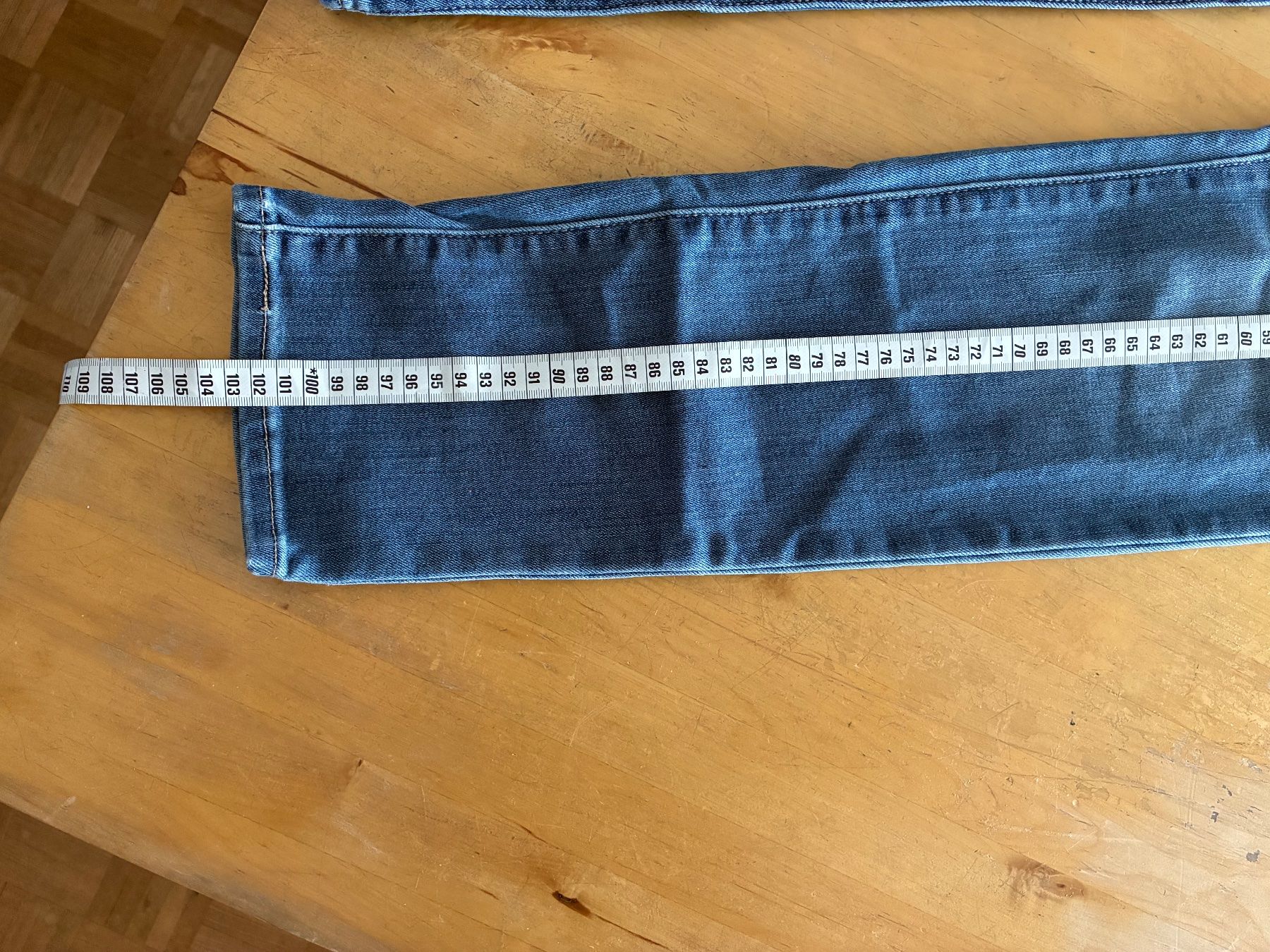 Levi's Jeans: Levi´s Jeans 712 slim W28 – Usato da Schaffhausen venduto da FannyUsedom 5