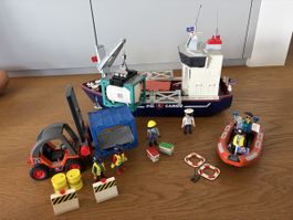 Playmobil Cargoschiff und Gabelstapler