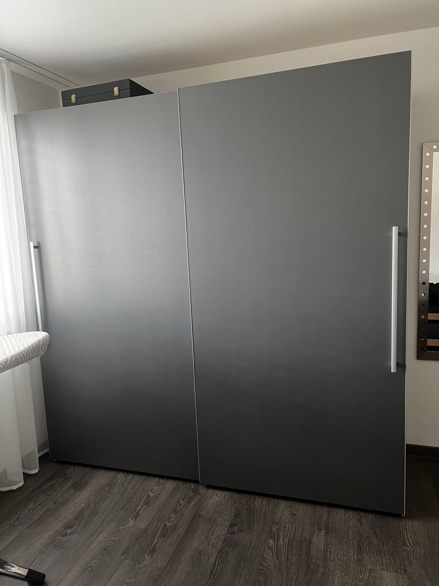 Armoires: Schiebetürenschrank – D'occasion à Oberuzwil par Joe_Lee