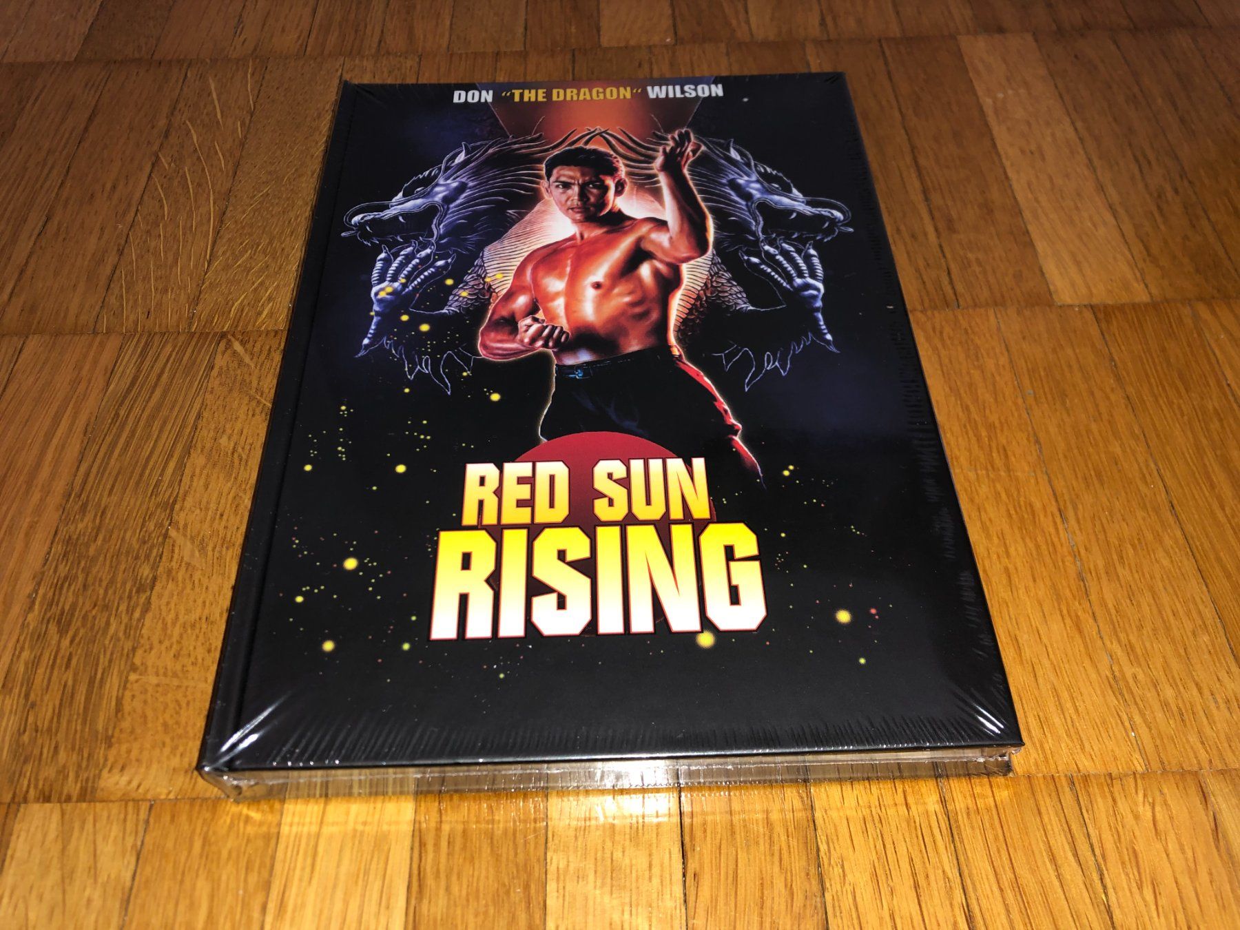Tutti i DVDs: Red Sun Rising - MEDIABOOK - A - UNCUT – Nuovo e nell'imballaggio originale da Basel venduto da havsok