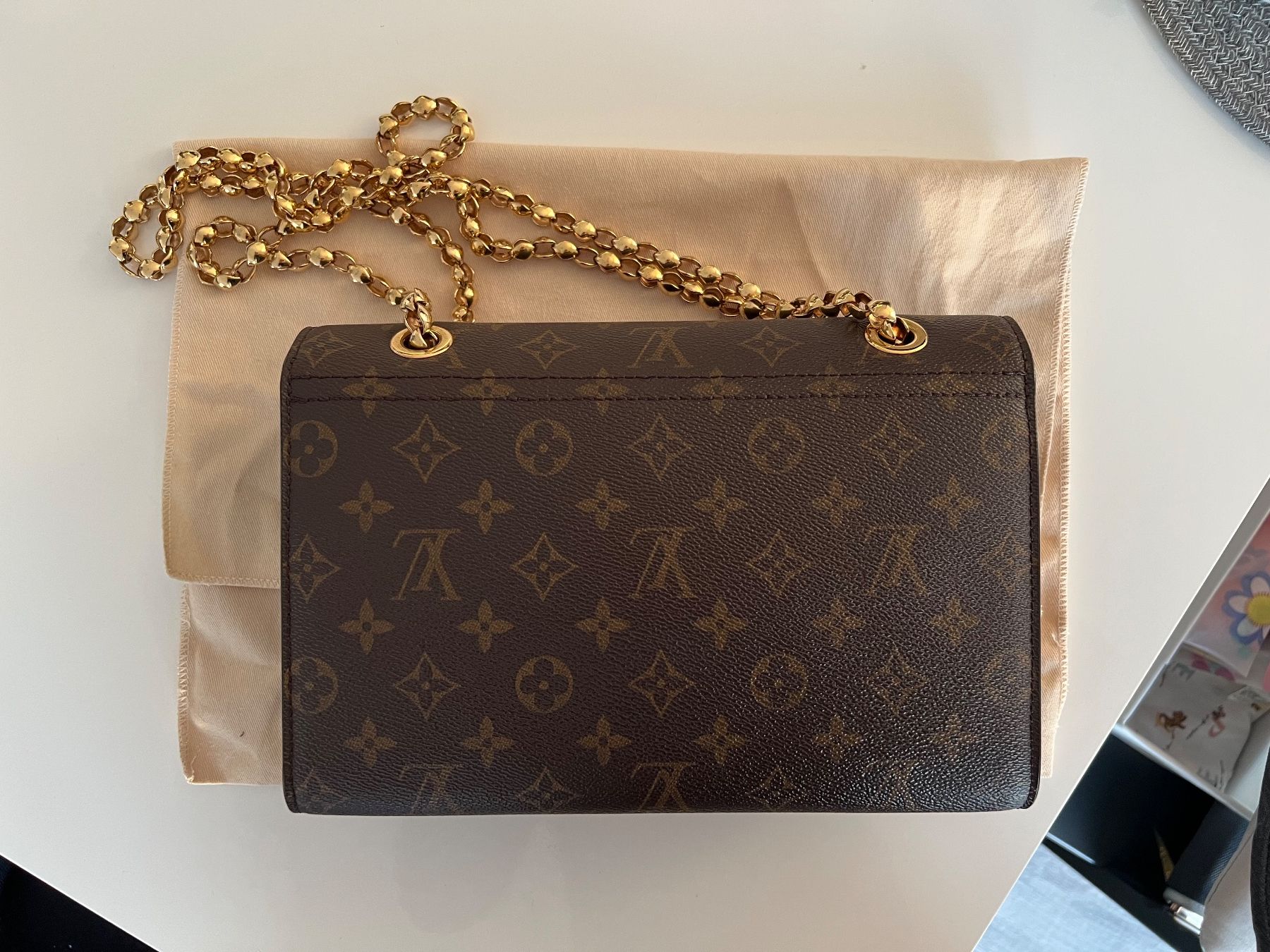 Louis Vuitton Borse da donna: Sac Louis Vuitton, modèle Victoire – Usato da Epalinges venduto da luc_25zt 9