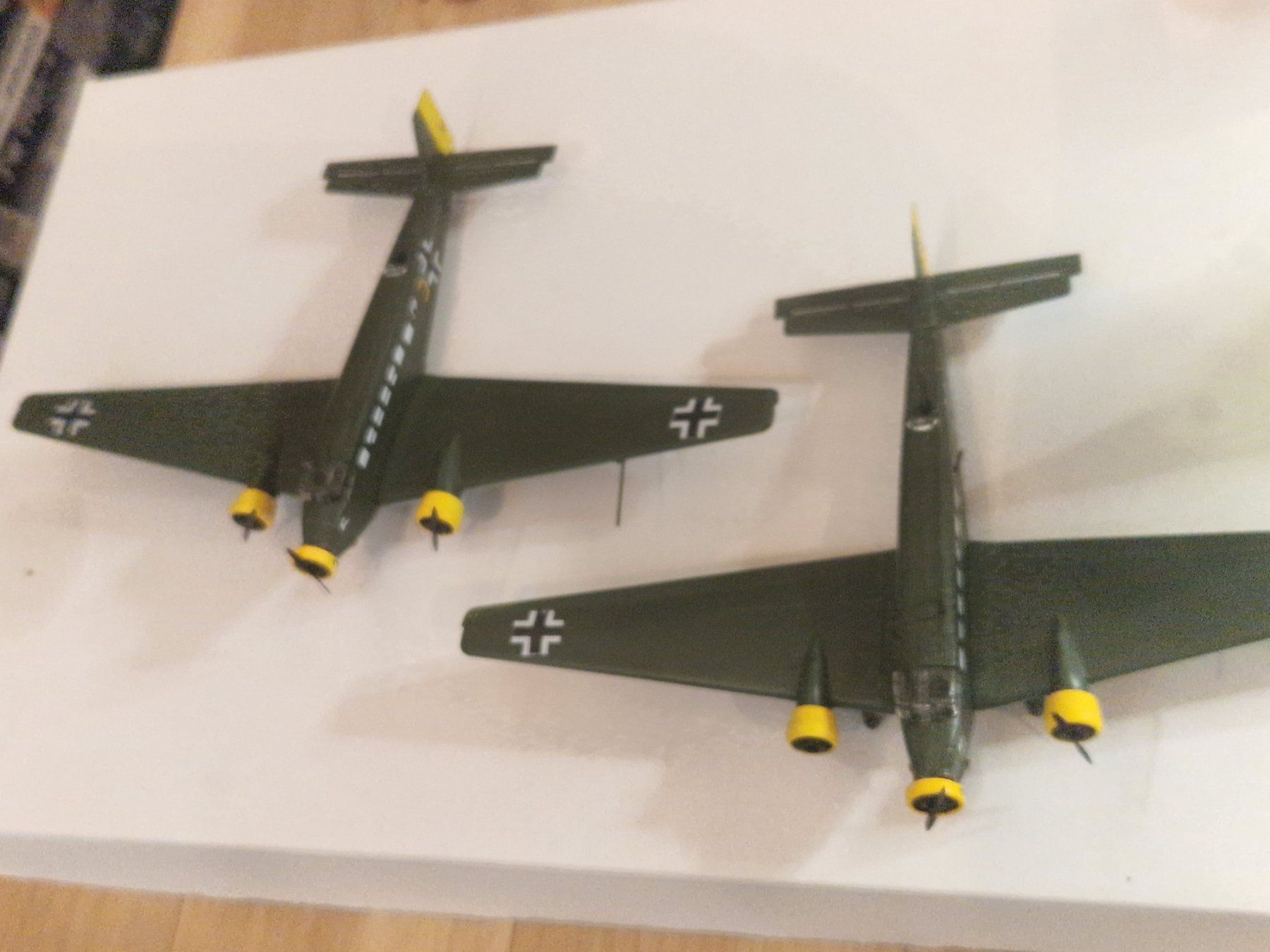 Modellbausätze & Standmodelle: 2x Ju-52 flugzeug modell – Gebraucht aus Ponte Capriasca von nikfolle 2