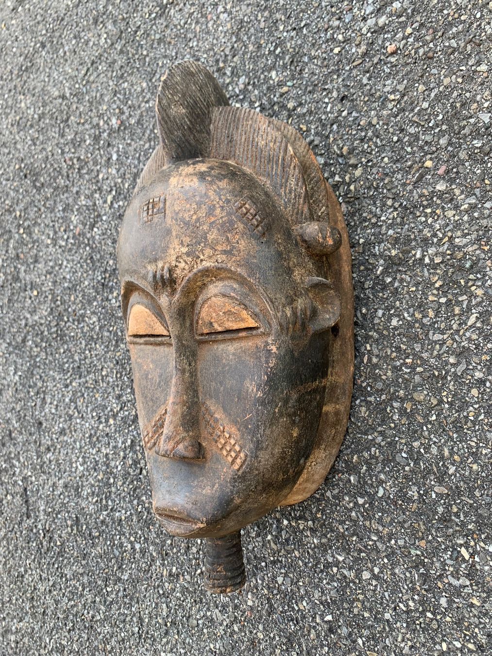 Internationale Kunst: Maske Holzmaske Kultmaske Tanzmaske aus Afrika – Gebraucht aus Belp von ric_xz59 2