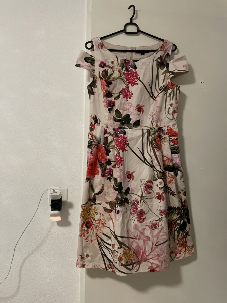 Vestiti: Sommerliches Blusenkleid mit Blumenmuster, Grösse 40 – Usato da Biel/Bienne venduto da philong