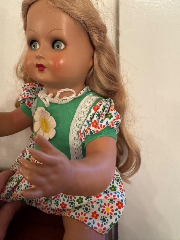Bambole: poupée ancienne – Usato da Vésenaz venduto da Angela.C3 4