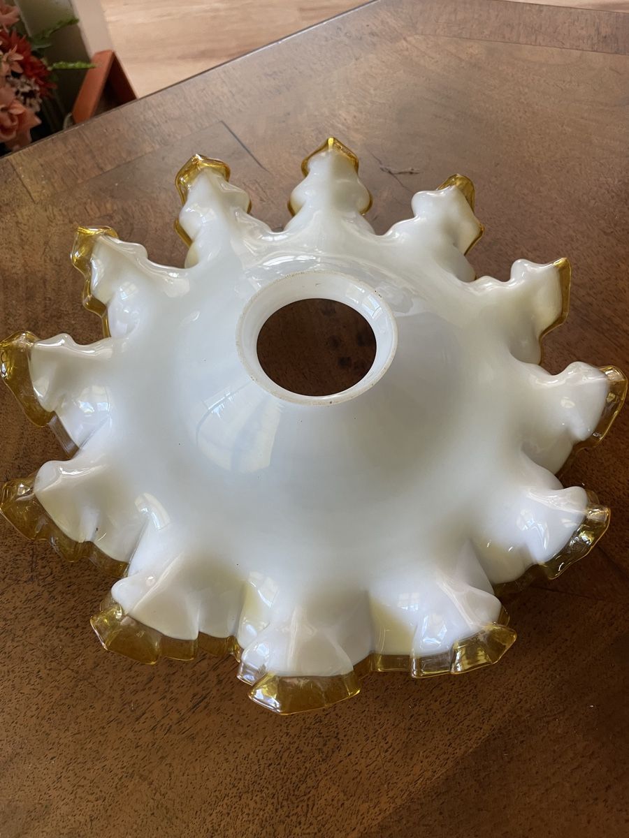 Lampenschirme: Schöner Jugendstil Lampenschirm – Gebraucht aus Flawil von Naphtali 1