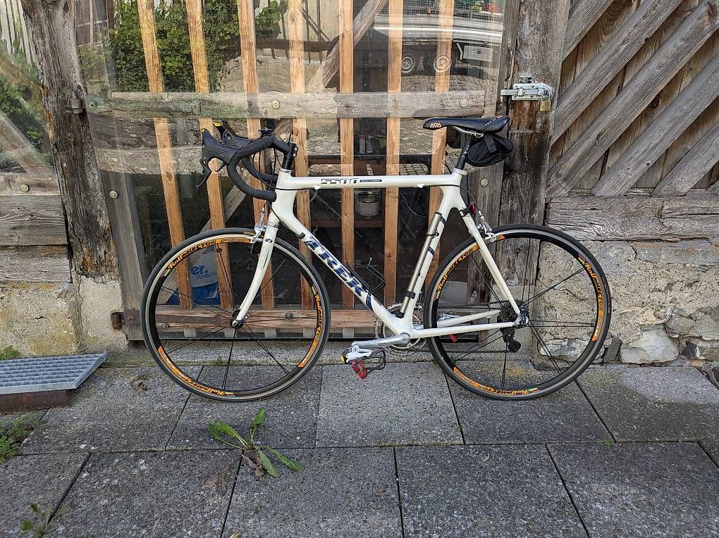Velos: Trek Rennvelo – Defekt aus Schwyz von Maerchy02