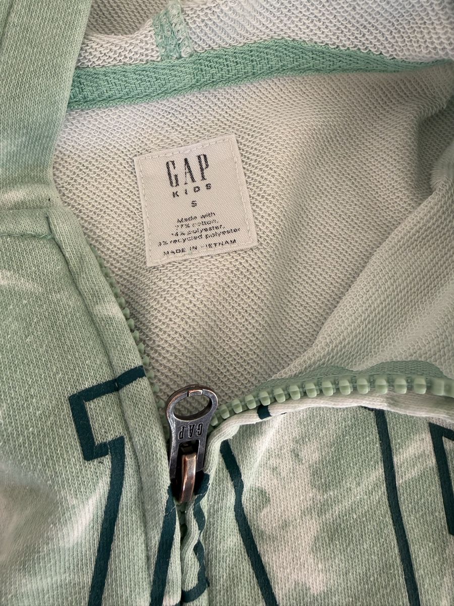 Gap Lotti di vestiti: Trainer von GAP Grösse S (6-7) – Usato da Goldswil venduto da Fisel 4