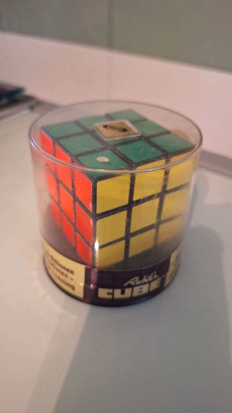 Spielzeuge: Original Rubik's Cube 1981 – Neu (gemäss Beschreibung) aus Dübendorf von  1