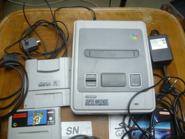 Giochi: NINTENDO Super SNES und Super Game Boy, 9-teilig – Usato da Effretikon venduto da Heimstudio 1