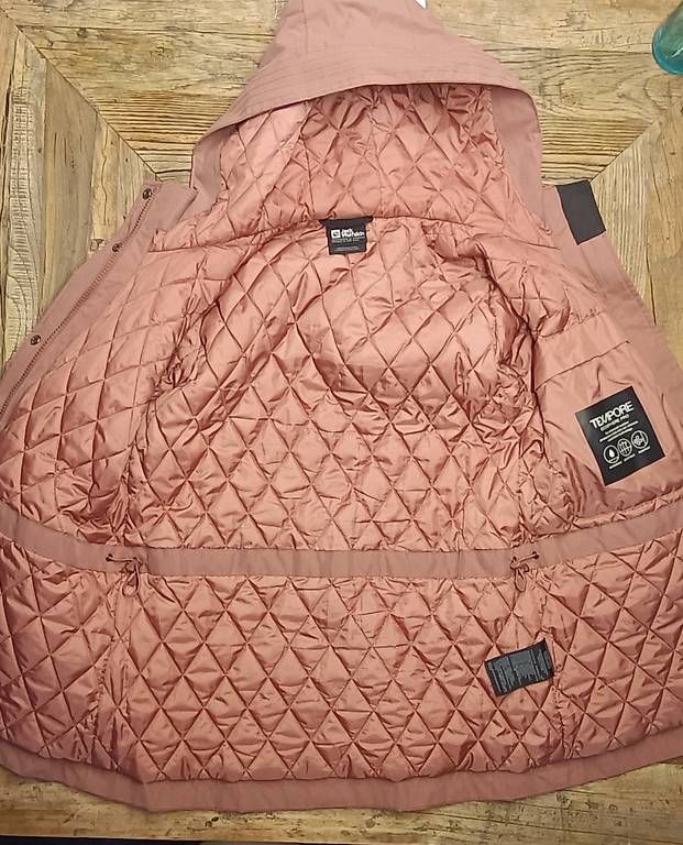 Giacche: Jack Wolfskin Jacke – Usato da Flaach venduto da stefan3412 3