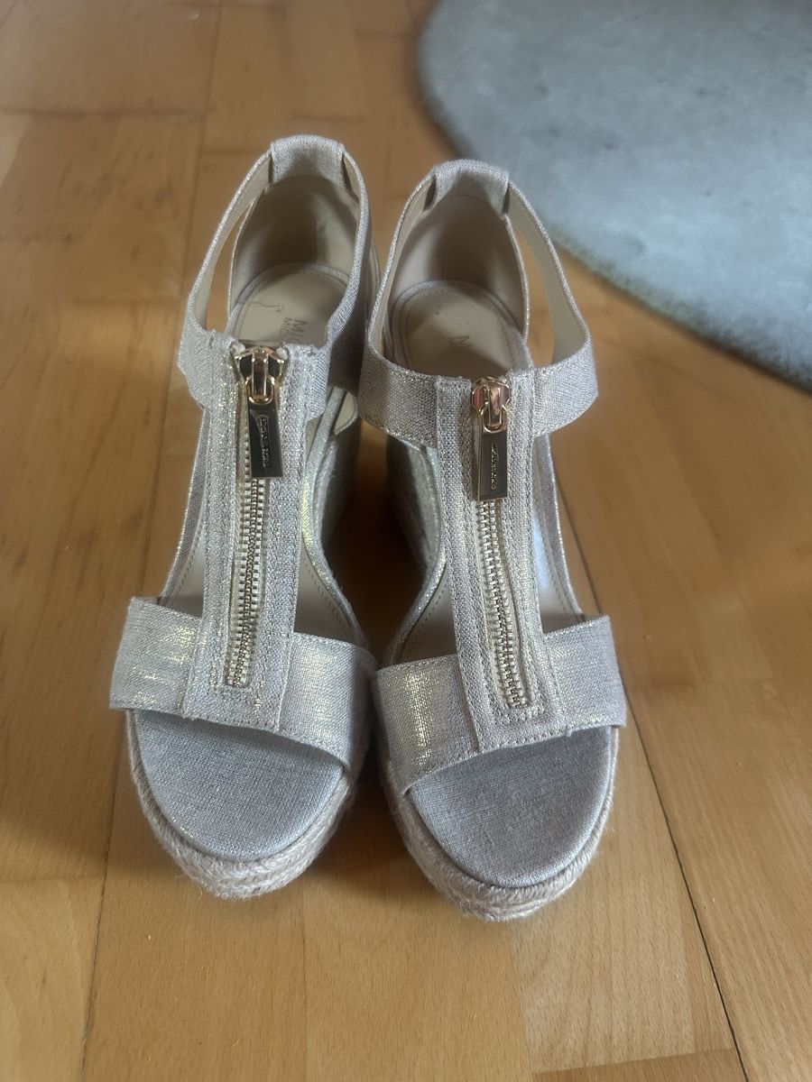 Michael Kors Scarpe da donna: Michael Kors sandals – Nuovo (secondo la descrizione) da Zürich venduto da honeybunny91 1