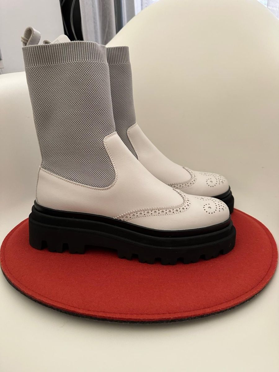 Eleventy Scarpe da donna: Stiefele Eleventy – Nuovo e nell'imballaggio originale da Binningen venduto da Yuliya15 1
