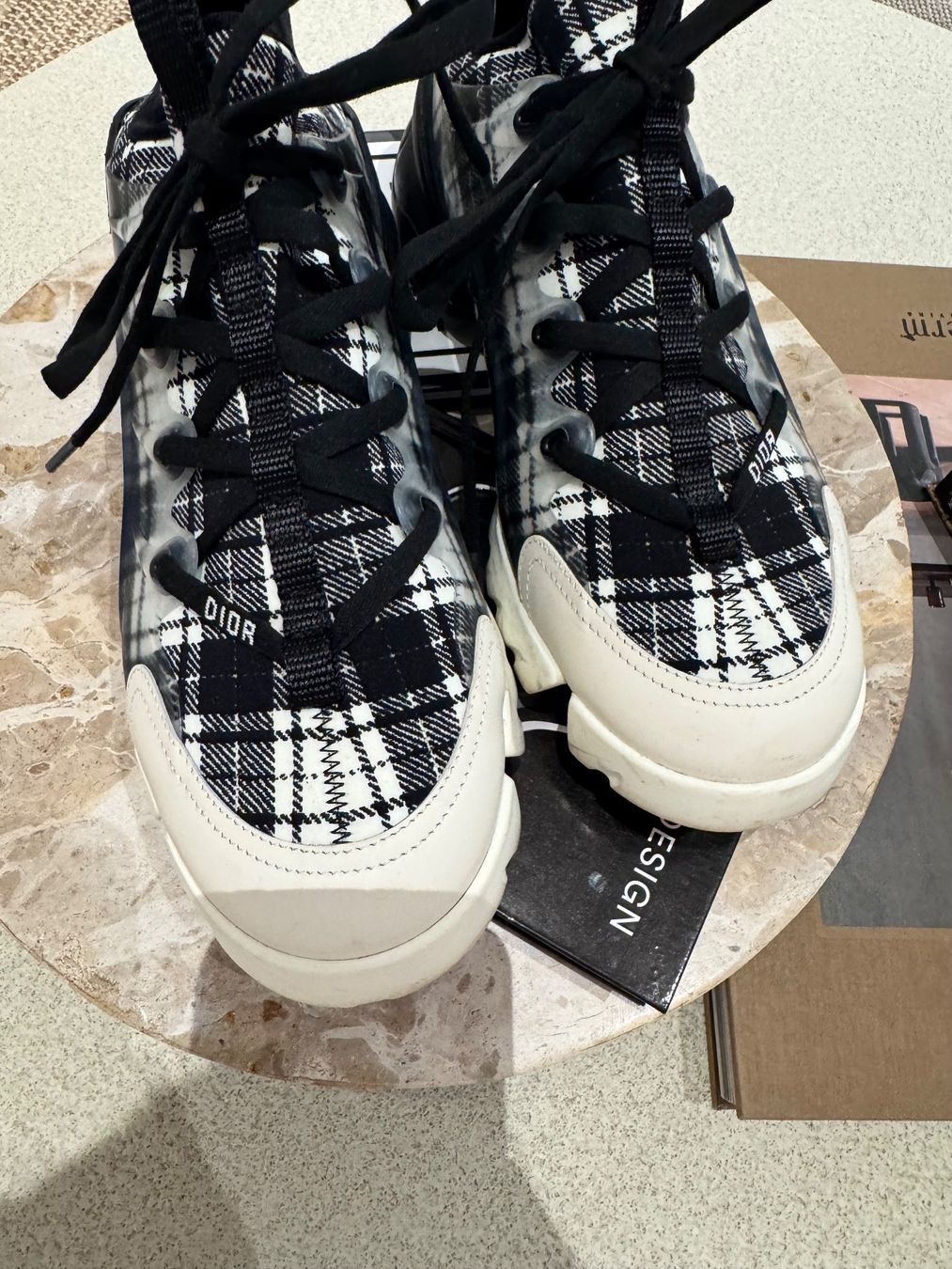 Dior Scarpe da donna: DIOR SNEAKERS TARTAN – Usato da Schwyz venduto da bofb 4