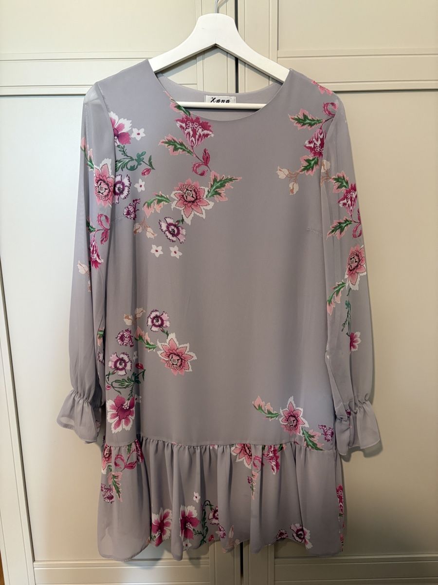 Vestiti: Grey dress with flowers – Usato da Rolle venduto da gos_2xy5
