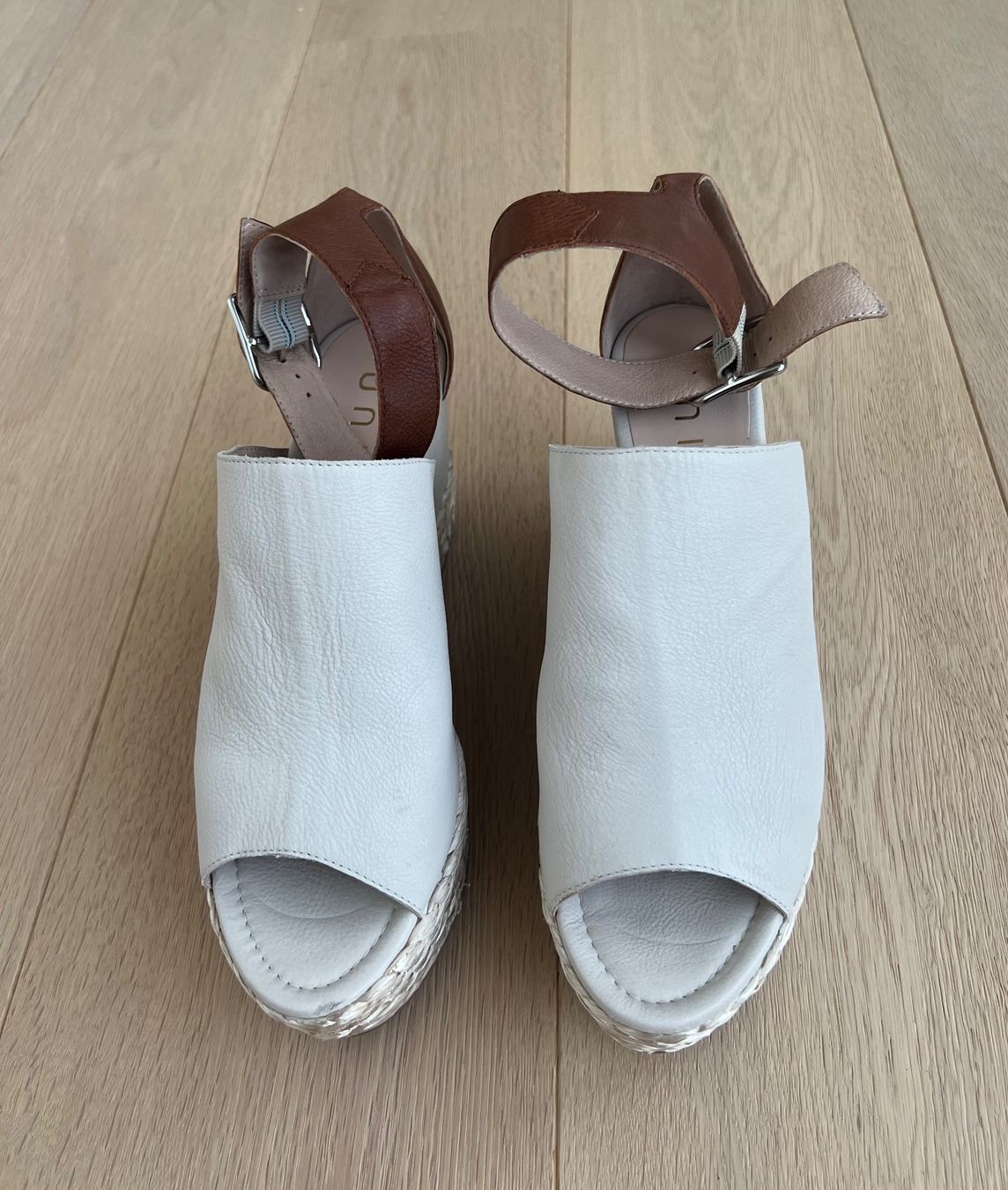 Unisa Damenschuhe: UNISA Sandalen Gr.40 NEUWERTIG – Neu (gemäss Beschreibung) aus Degersheim von Starkigel 1