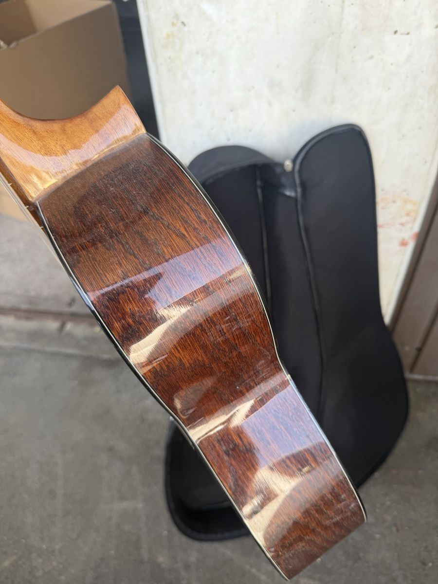 Strumenti musicali: Gitarre  – Usato da Baden venduto da noli.r 4
