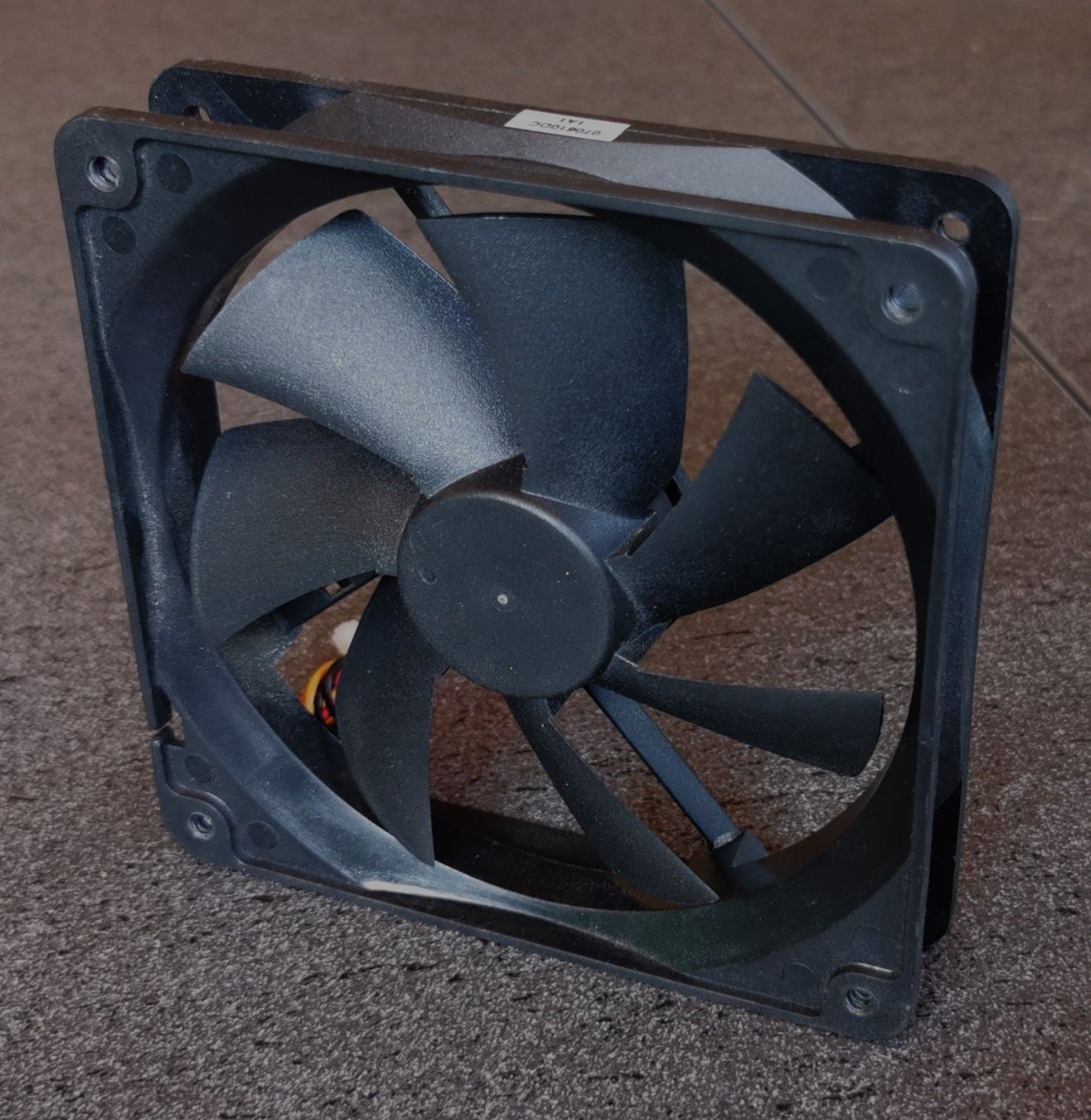 Ventilatori: Y.S.Tech Ventilator 12V 0.18A 120x120x25mm – Nuovo (secondo la descrizione) da Bremgarten b. Bern venduto da Vittorio0 1