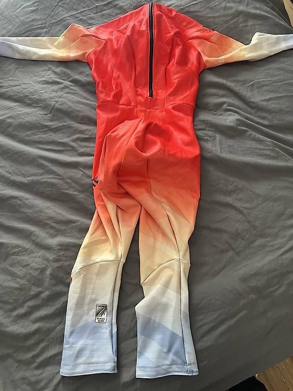 Completi, tute sportive e funzionali: Ski Renndress Sunrise - Grösse M – Usato da Silvaplana venduto da SkoCats1 1