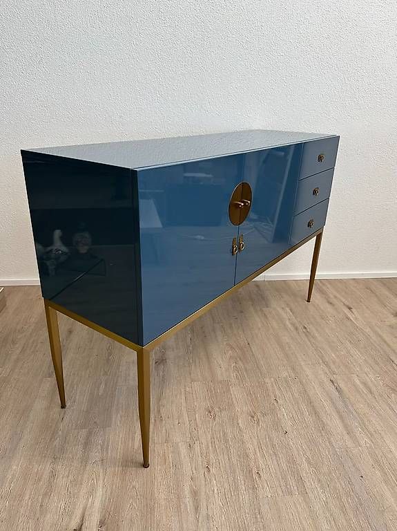 Cassettiere: Hochglanz Sideboard in Blau mit Goldgestell – Usato da Obernau venduto da Arche_Noah_Brocki 9