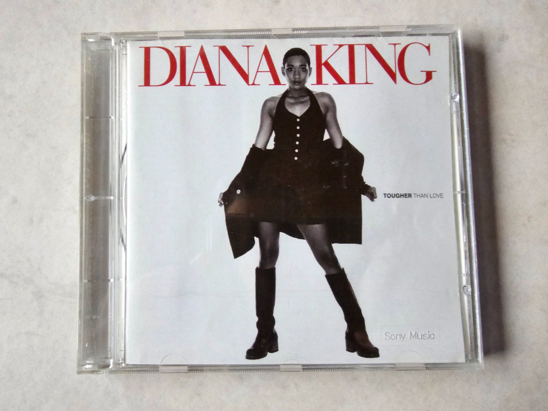 CD: Diana King  -  Tougher Than Love – Usato da Schneisingen venduto da backstore24