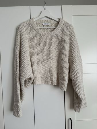 Pullover boucleé Grösse M