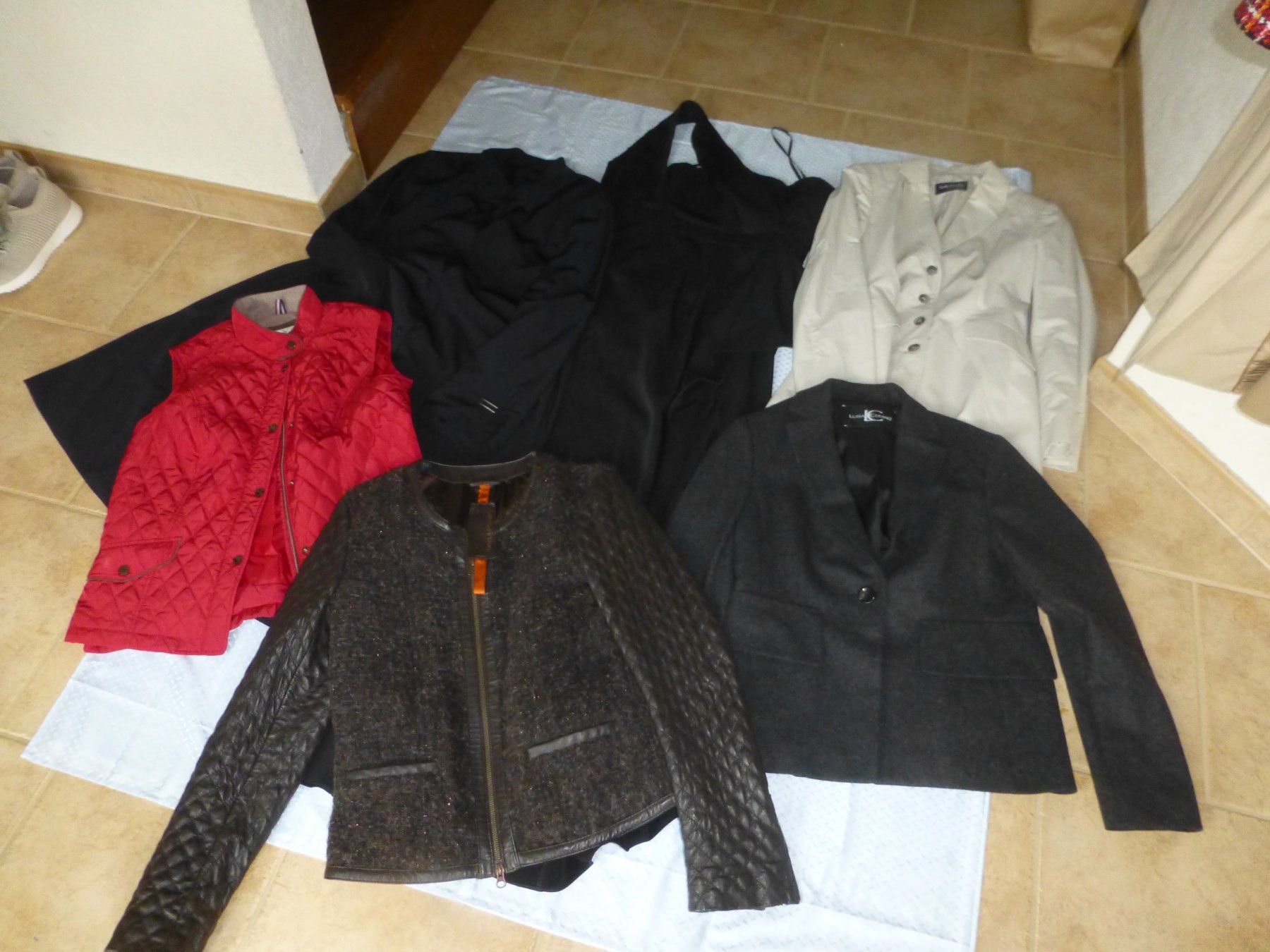 Lots de vêtements: Kleiderpaket Damen, 6 Stk., Gr. 38 – D'occasion à Würenlingen par drago56 4