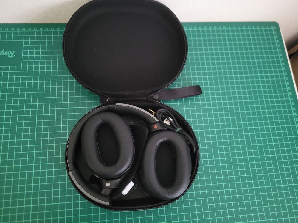 Sony Kopfhörer: Sony WH-1000XM3 Noise Cancelling Headphones - Black 🎧🖤 – Gebraucht aus Meyrin von Retro-GZ 2
