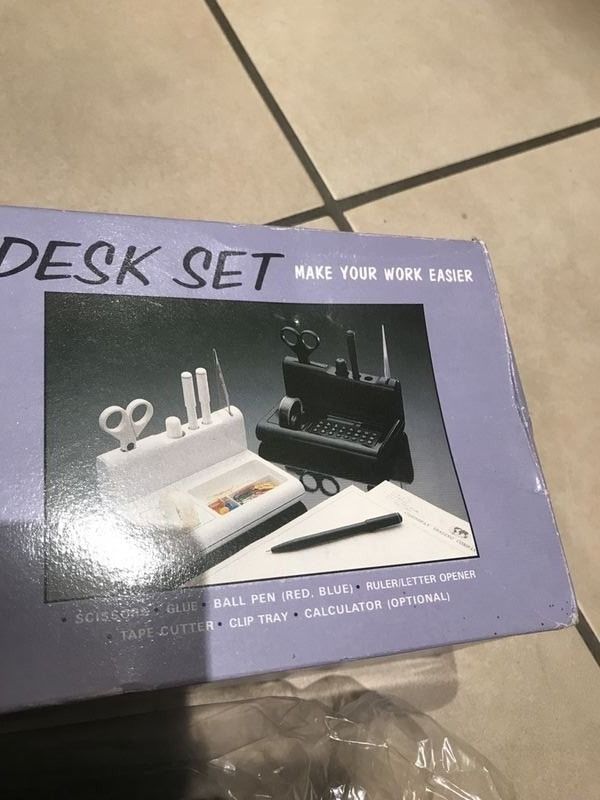 Scrivanie: Desk Set NEU Tischset 14x11x7.5cm – Nuovo e nell'imballaggio originale da Bergdietikon venduto da antovale 1