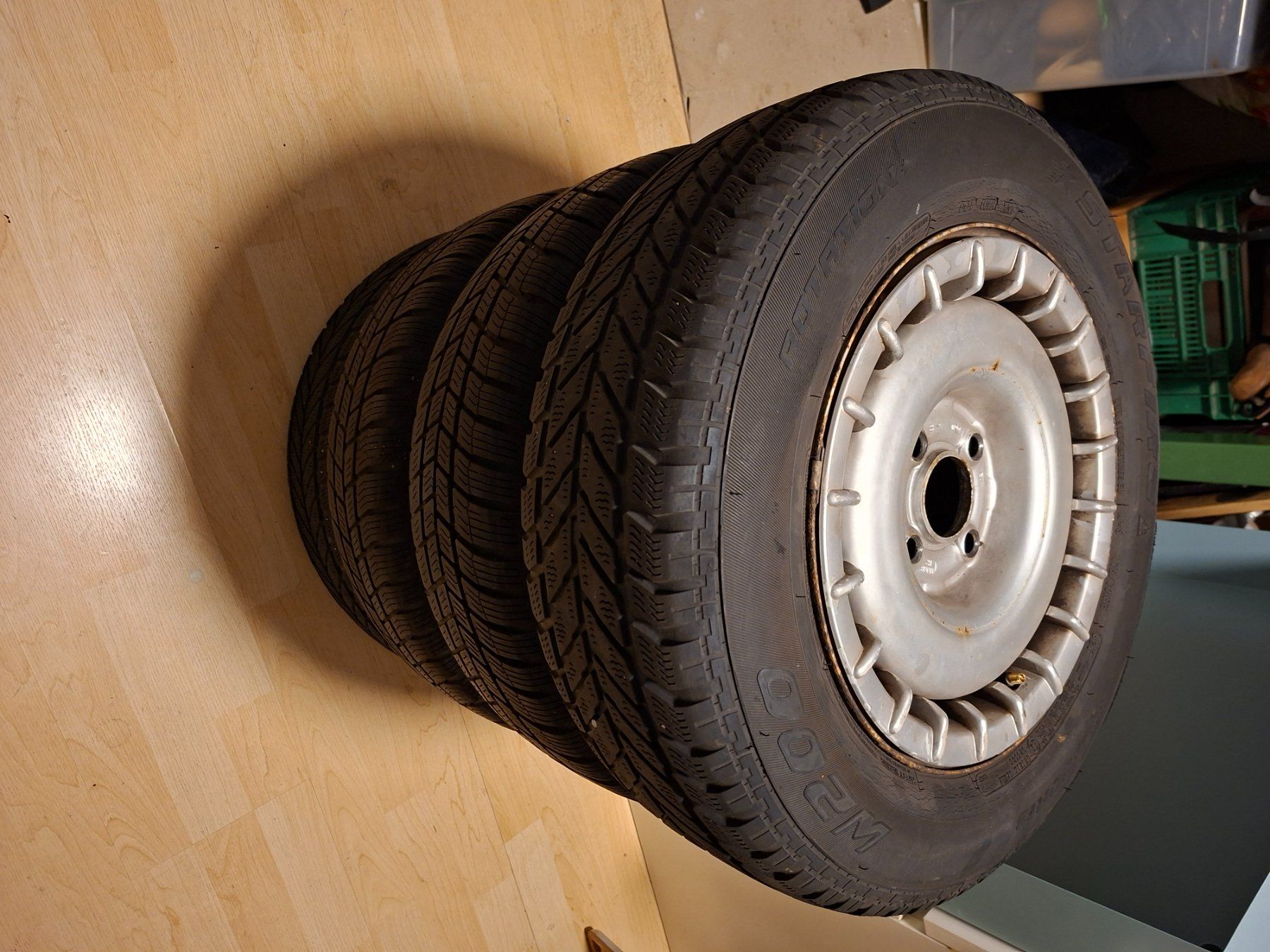Volkswagen Pneumatici & Ruote complete: Golf 2 Räder – Usato da Baar venduto da rob_c9rz 2