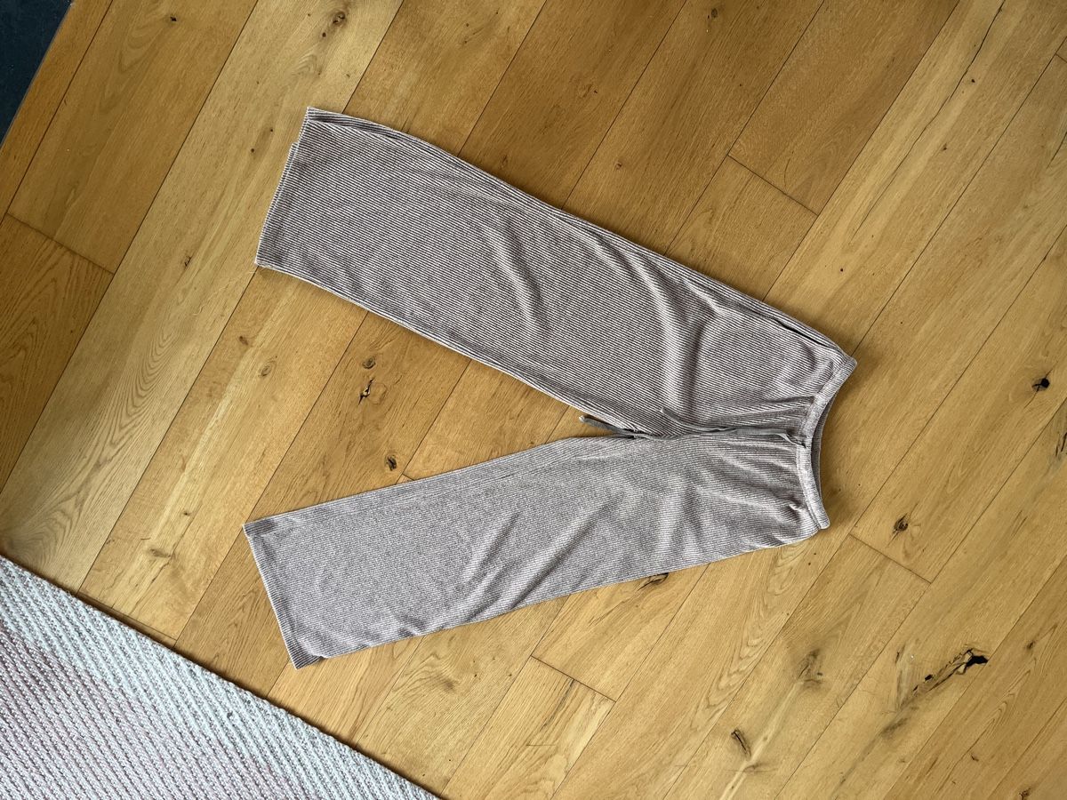 Pantaloni: Rosa Trainerhosen – Usato da St. Gallen venduto da terryhelfer