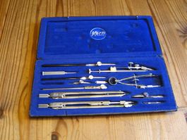hochwertiges "Kern" Swiss Zirkel-Set (Reisszeug)von 1958