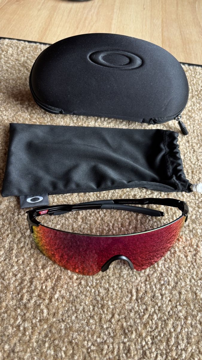 Oakley Occhiali & Lenti: Oakley Evzero blade - near new condition  – Nuovo (secondo la descrizione) da Gryon venduto da zwi_2thk